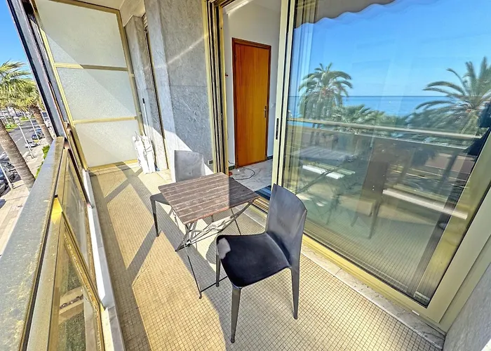 Riviera Escape Promenade * Nice