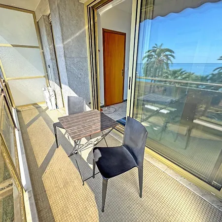 Riviera Escape Promenade * Ницца
